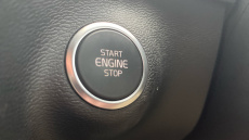 Volvo Xc40 2.0 T4 R DESIGN Pro 5dr AWD Geartronic Petrol Estate